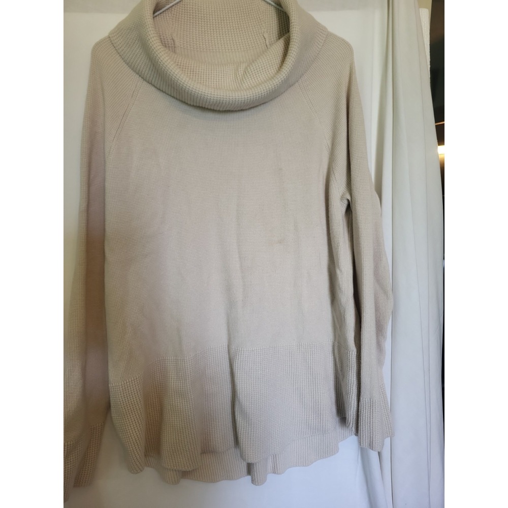 Cyrus Womens Size XL Beige Colored Turtle Neck Waffle Knit Sweater